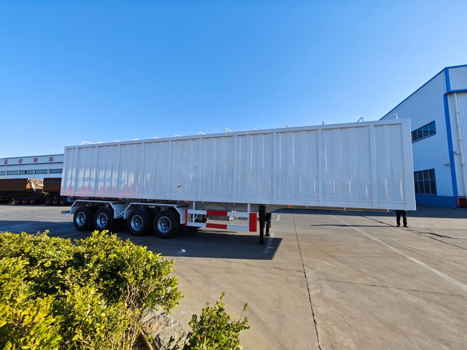 Derun Vehicle Cargo Semi-Traillers z powodzeniem wysłane do Zambii