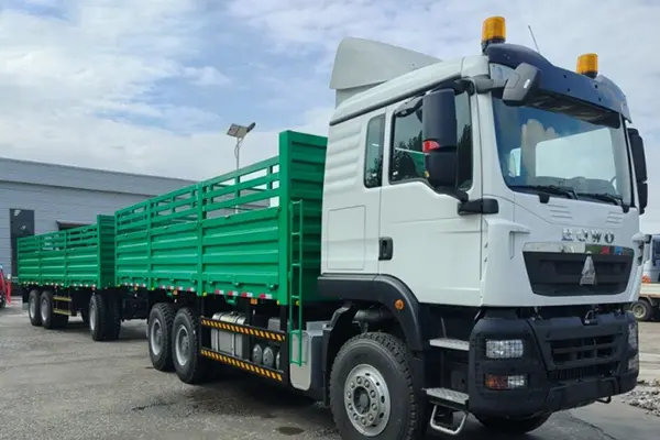 Derun 21 jednostek Drawbar Pełna przyczepa poszła do portu Tianjin